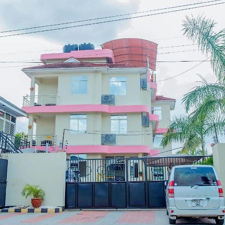 Airport Transit Lodges Dar es Salaam Exterior foto